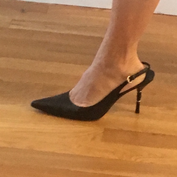 COPY - Gucci Heals!! 😍 - Picture 5 of 7